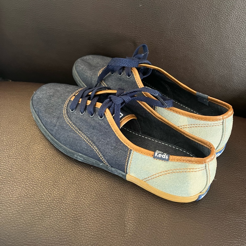KEDS Size 8 woman’s